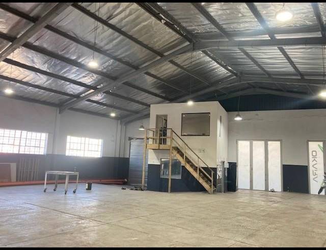 INDUSTRIAL PROPERTY TO RENT IN NORTH END